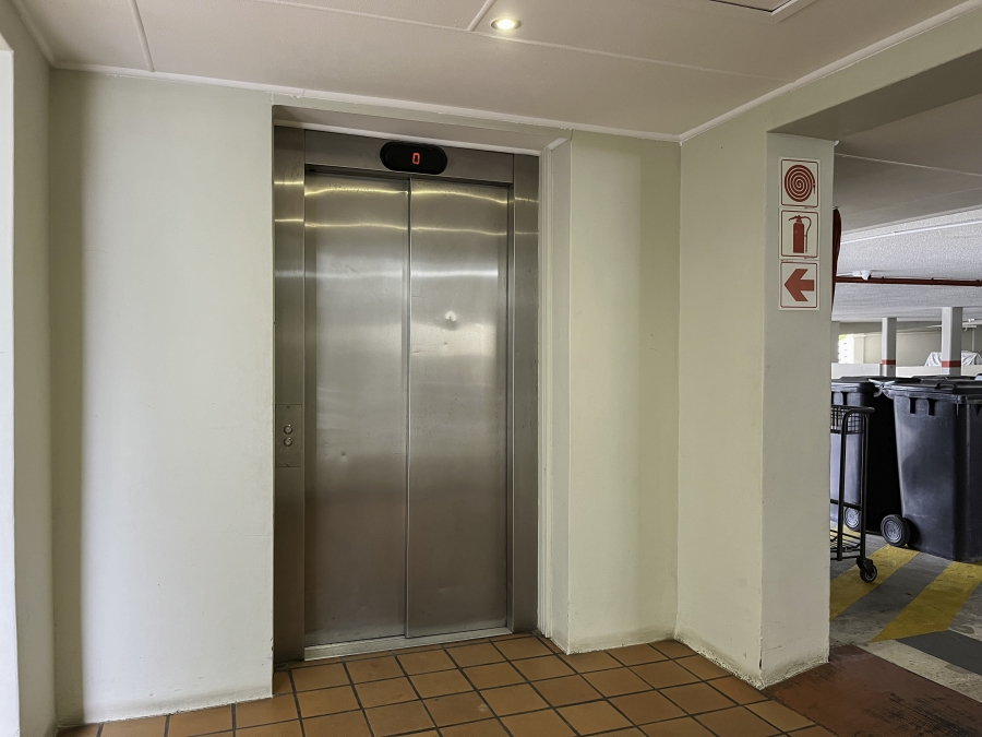 2 Bedroom Property for Sale in Hartenbos Central Western Cape